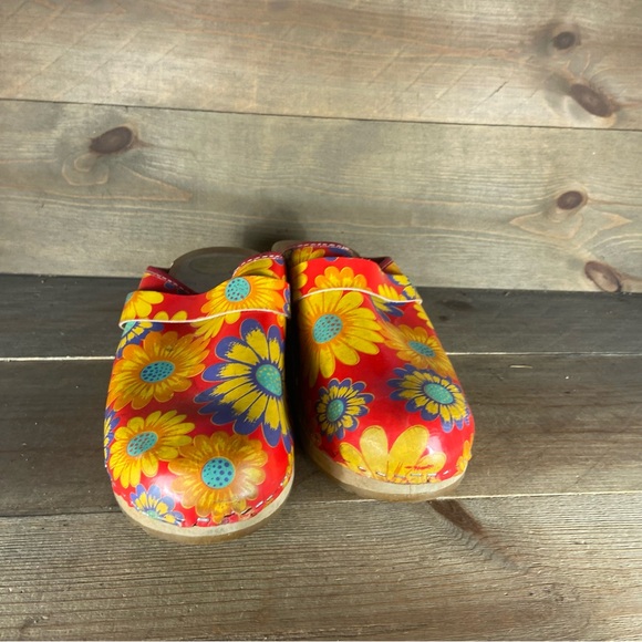 kerstin adolphson womens size 39 shoes floral multicolor slip on swedish clogs - Picture 4 of 9